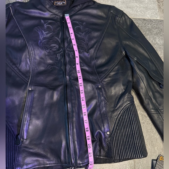 Women’s Leather Biker Jacket - Picture 8 of 9
